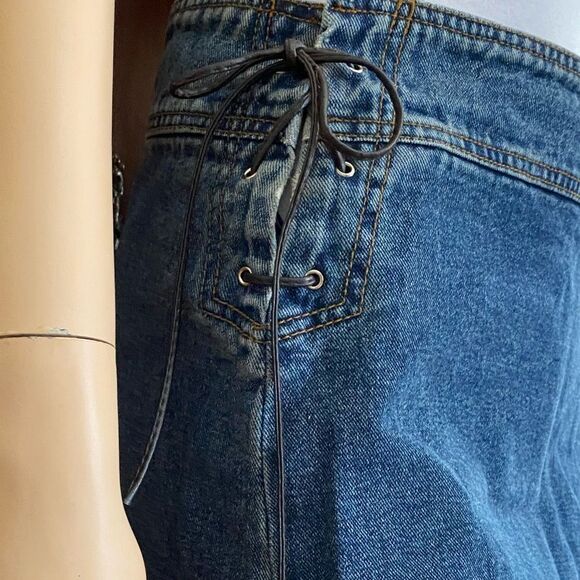 Vintage Jean Skirt Lace Up Sides Medium Wash Denim Mini Skirt Size Medium - Picture 4 of 10